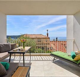 3 Bedroom Apartment with 2 Balconies near Dubrovnik Old Town, Sleeps 5-6